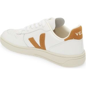 Veja V-10 Low Top Sneaker